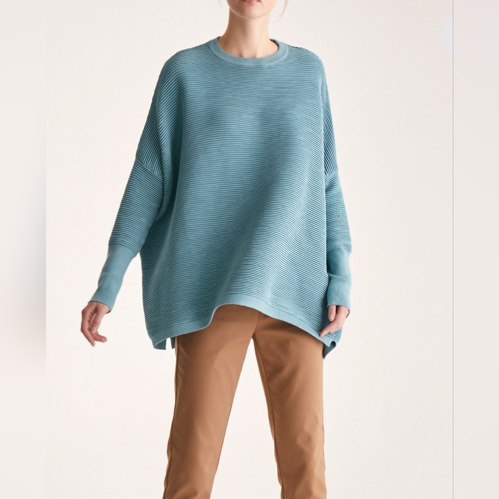Relaxed Ribbed Crewneck Sweater in Light Teal